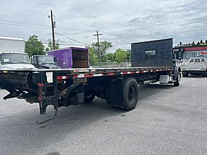 2015 Freightliner M2 106