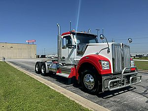 2022 Kenworth W990 - Day Cab