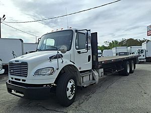 2015 Freightliner M2 106