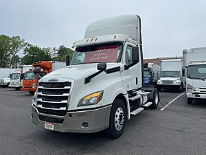 2019 Freightliner Cascadia - Day Cab