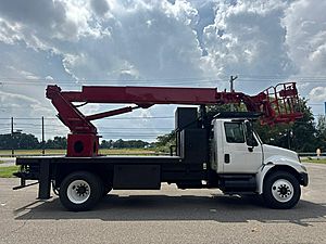 2004 International MA025 - Cable Placer Truck