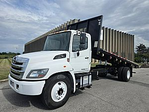 2020 Hino 268A - Flatbed Dump