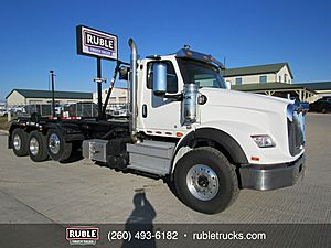2026 International HX620 - Roll-Off