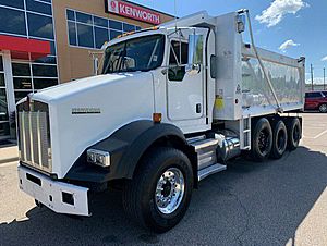 2009 Kenworth T800 - Dump Truck