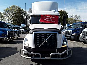 2019 Volvo VNL64T-300