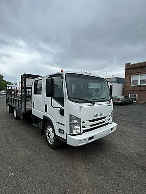 2021 Isuzu NPR HD DC - Landscape Truck