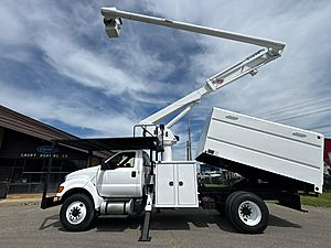2015 Ford F-750 - Bucket Truck 2015 Ford F-750 - Bucket Truck
