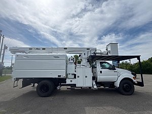 2013 Ford F-750 - Bucket Truck 2013 Ford F-750 - Bucket Truck