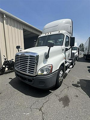 2018 Freightliner Cascadia 125