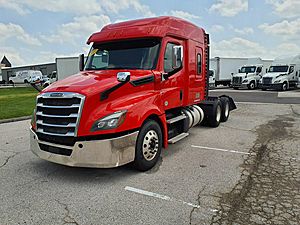 2019 Freightliner Cascadia - Sleeper Truck