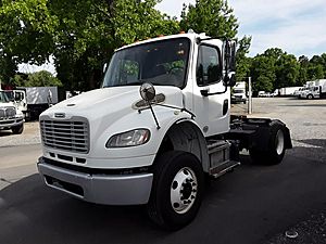 2014 Freightliner M2 106 - Day Cab