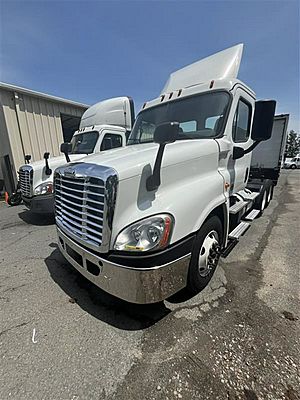 2018 Freightliner Cascadia 125