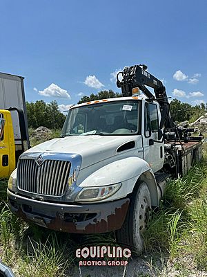 2008 International MA025 - Service Truck
