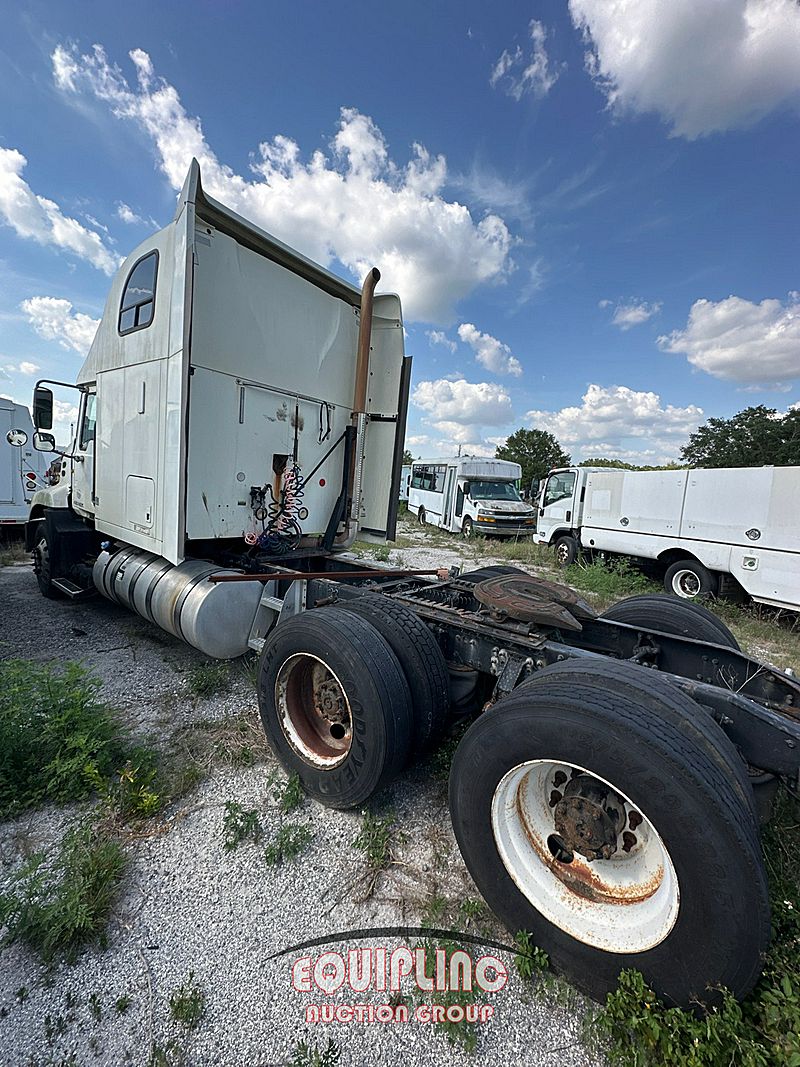 2014 Mack Pinnacle