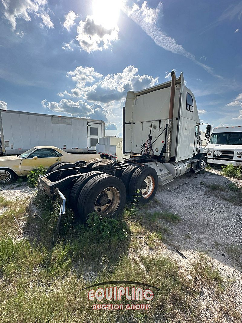 2014 Mack Pinnacle