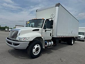 2017 International DuraStar 4300 - Box Van