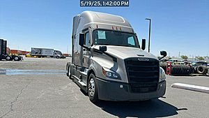 2023 Freightliner Cascadia