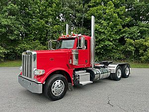 2018 Peterbilt 389 - Day Cab