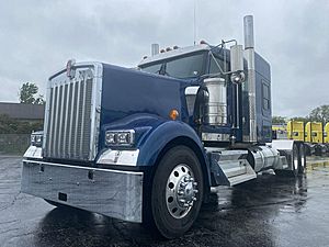 2024 Kenworth W9 Series - Sleeper Truck
