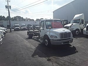2020 Freightliner M2 106 - Box Van