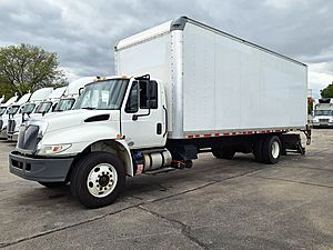 2018 International DuraStar 4300 - Box Van