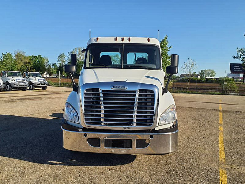 Miniature Freightliner Cascadia 2018 - Échelle 1/43 - Collection Tuning - N.07 - Neuve