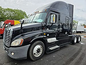 2020 Freightliner Cascadia 125 - Sleeper Truck