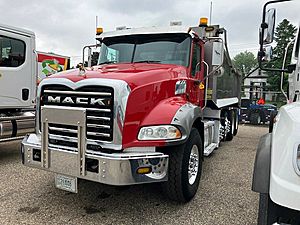 2018 Mack Granite GU800 - Cab & Chassis