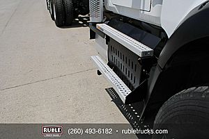 2014 Mack GU713