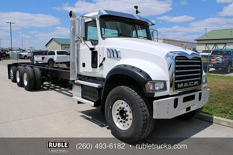 2014 Mack GU713