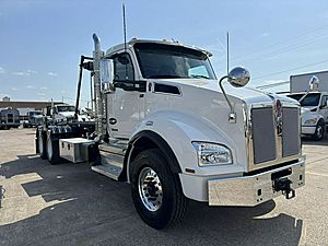 2026 Kenworth T880 - Roll-Off