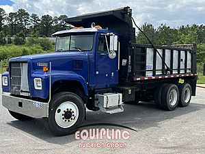 1999 International PAYSTAR 5000 - Dump Truck