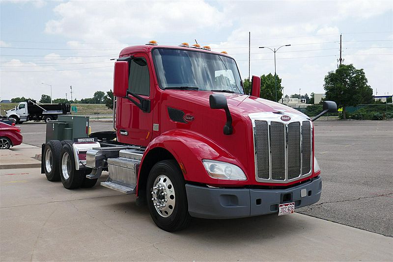 2017 Peterbilt 579