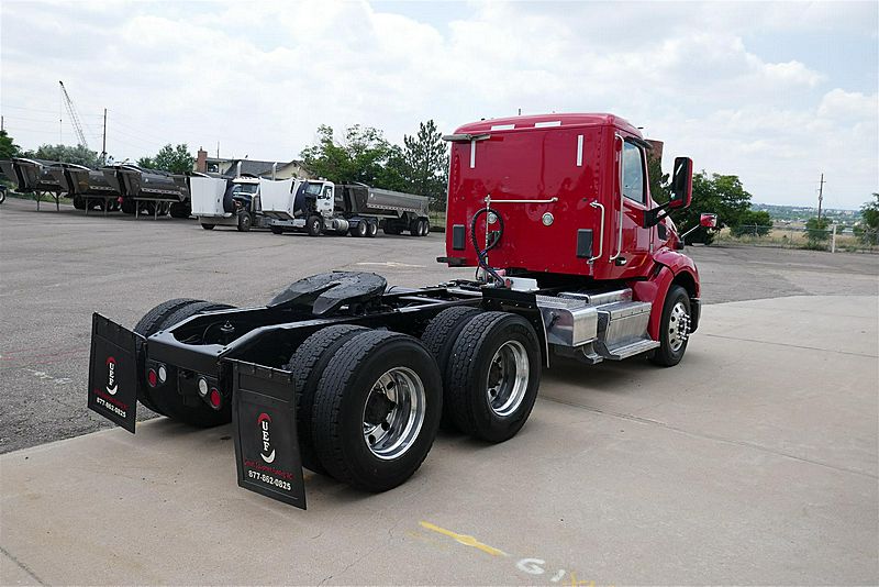 2017 Peterbilt 579