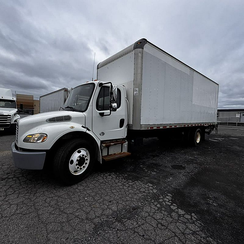 2019 Freightliner M2 106