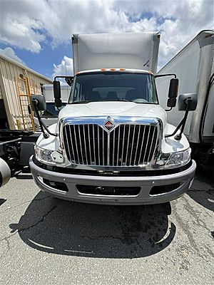 2019 International DuraStar 4300 - Box Van