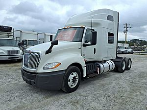 2020 International LT625 - Sleeper Truck