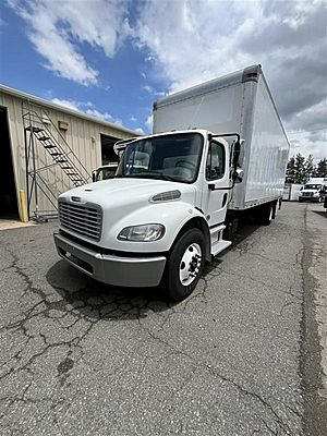 2018 Freightliner M2 106 - Box Van