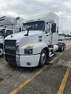 2020 Mack Anthem - Sleeper Truck