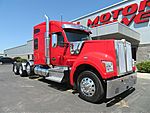 2022 Kenworth W990