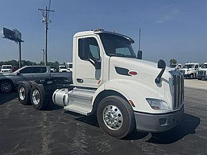 2019 Peterbilt 579 - Day Cab