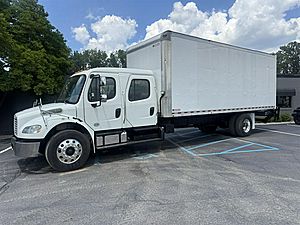 2017 Freightliner M2 Crew Cab - Box Van