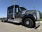 2023 Kenworth W990