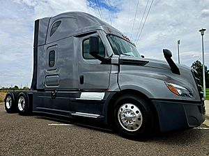 2022 Freightliner Cascadia - Sleeper Truck