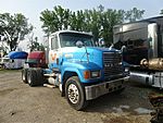 2001 Mack Pinnacle CH613
