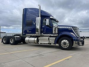 2021 International LoneStar - Sleeper Truck