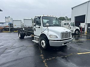 2020 Freightliner M2 106 - Box Van