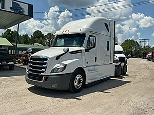 2021 Freightliner Cascadia - Sleeper Truck