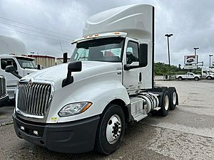 2018 International LT625