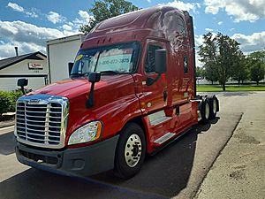 2020 Freightliner Cascadia 125 - Sleeper Truck